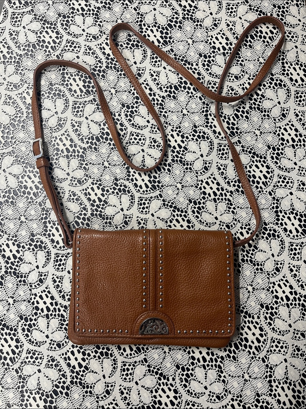 Brighton Rockmore Wallet Crossbody Toffee Leather Shoulder Chain Clutch Bag Stud